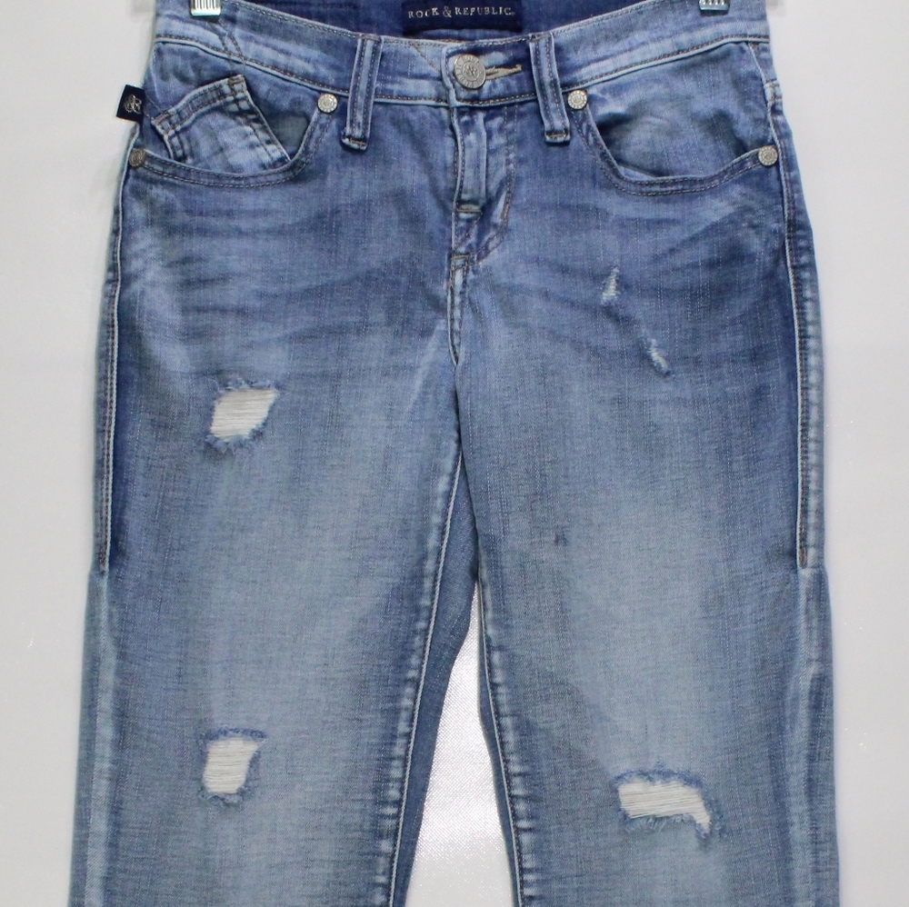 Rock & Republic Light Wash Distressed Jeans Size 2